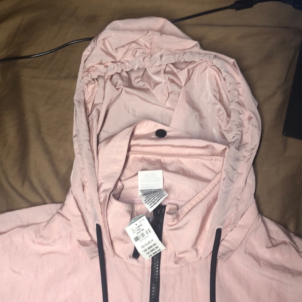 Pink Victoria’s Secret wind breaker - Picture 5 of 7